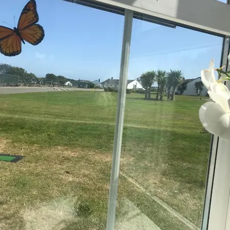 Holiday home Lynn St Helens Village