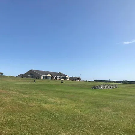 Lynn St Helens Village Saint Helens