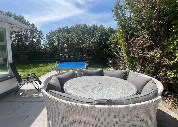 Lynn St Helens Village *